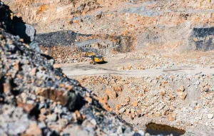 Sandsteinabbau im Steinbruch